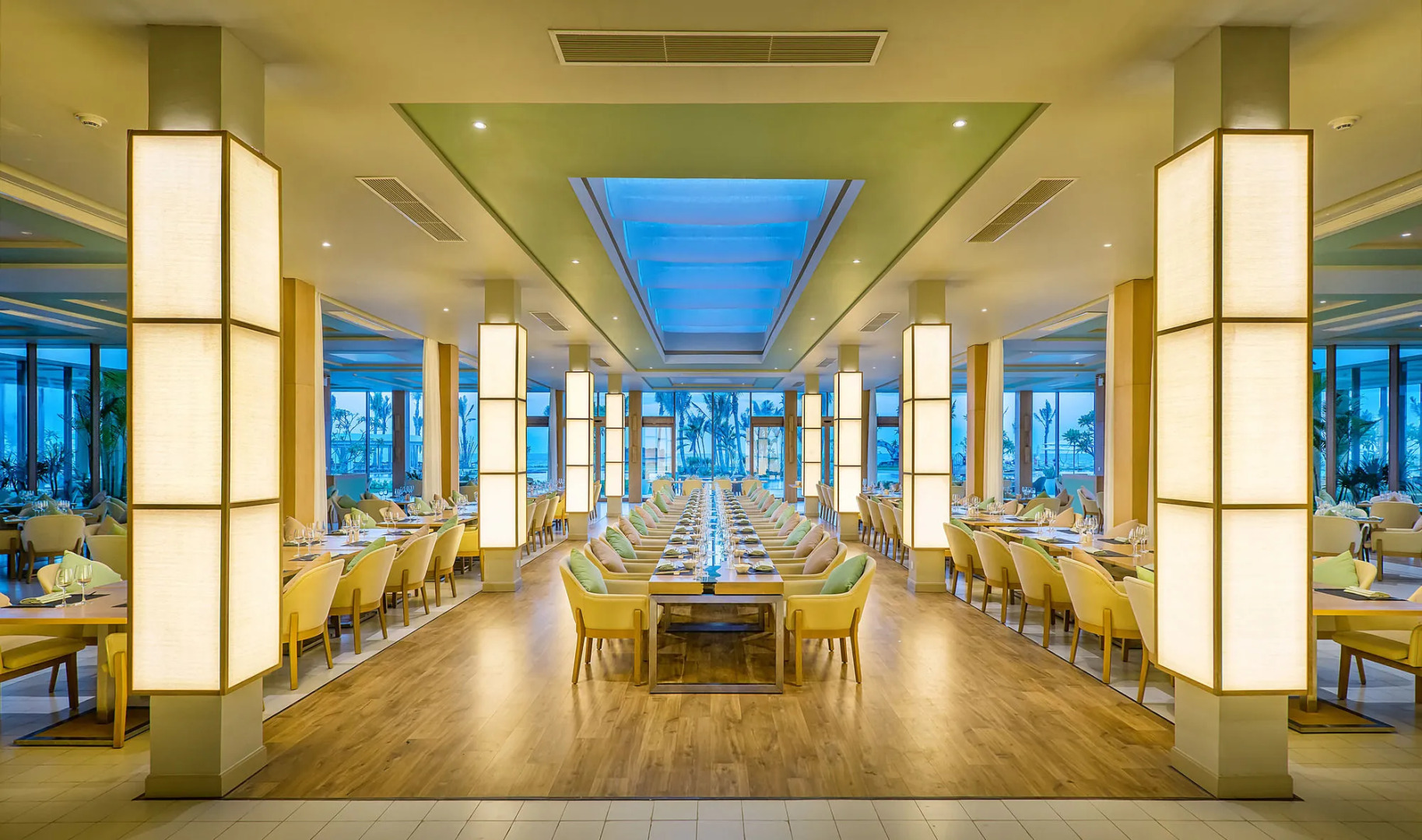 FLC Luxury Hotel Samson