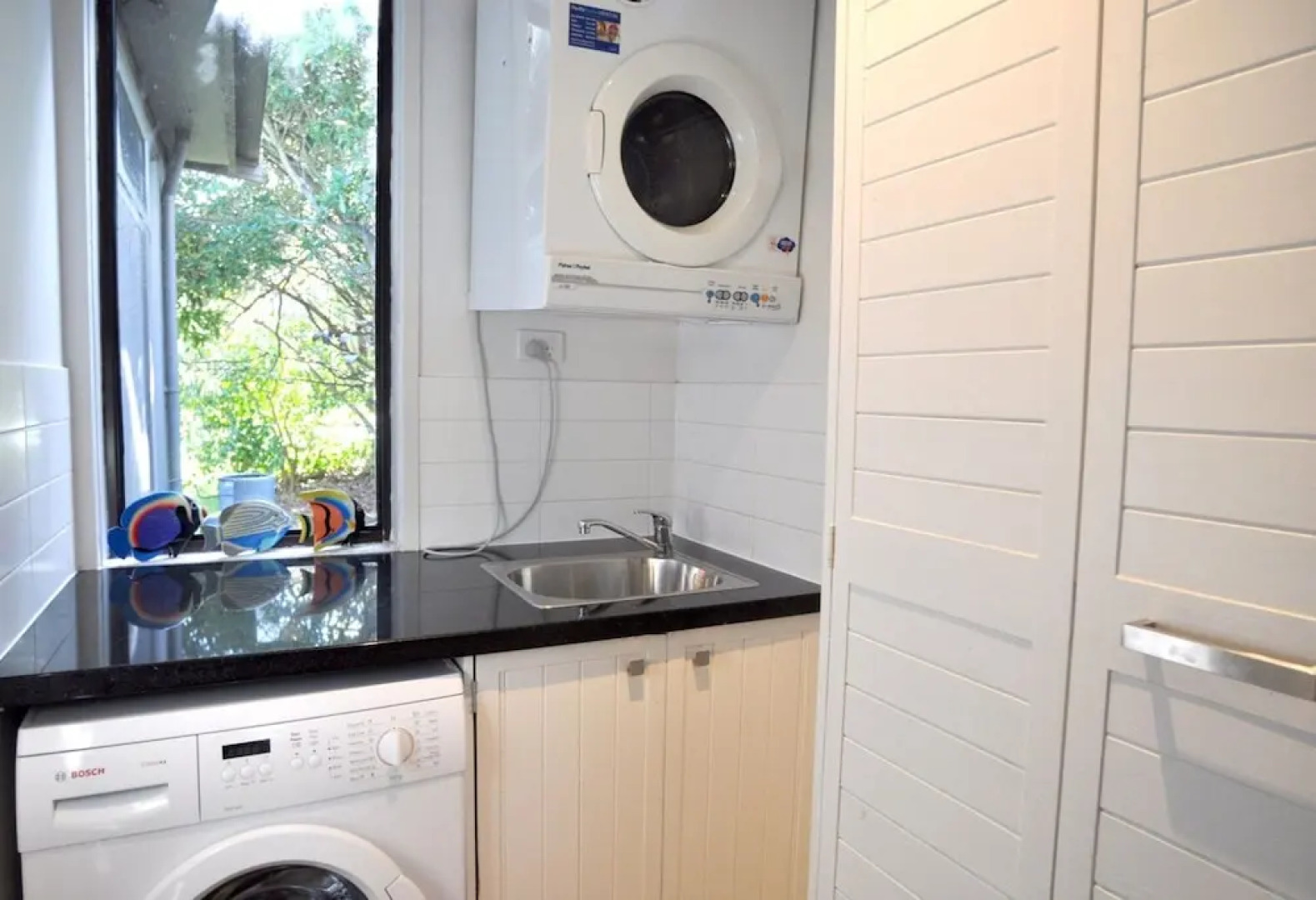 52 On Bayview - Pet Friendly (Outside Only)