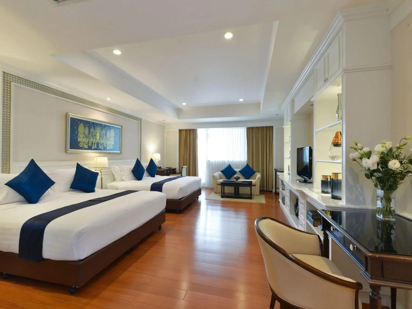 Отель Centre Point Silom