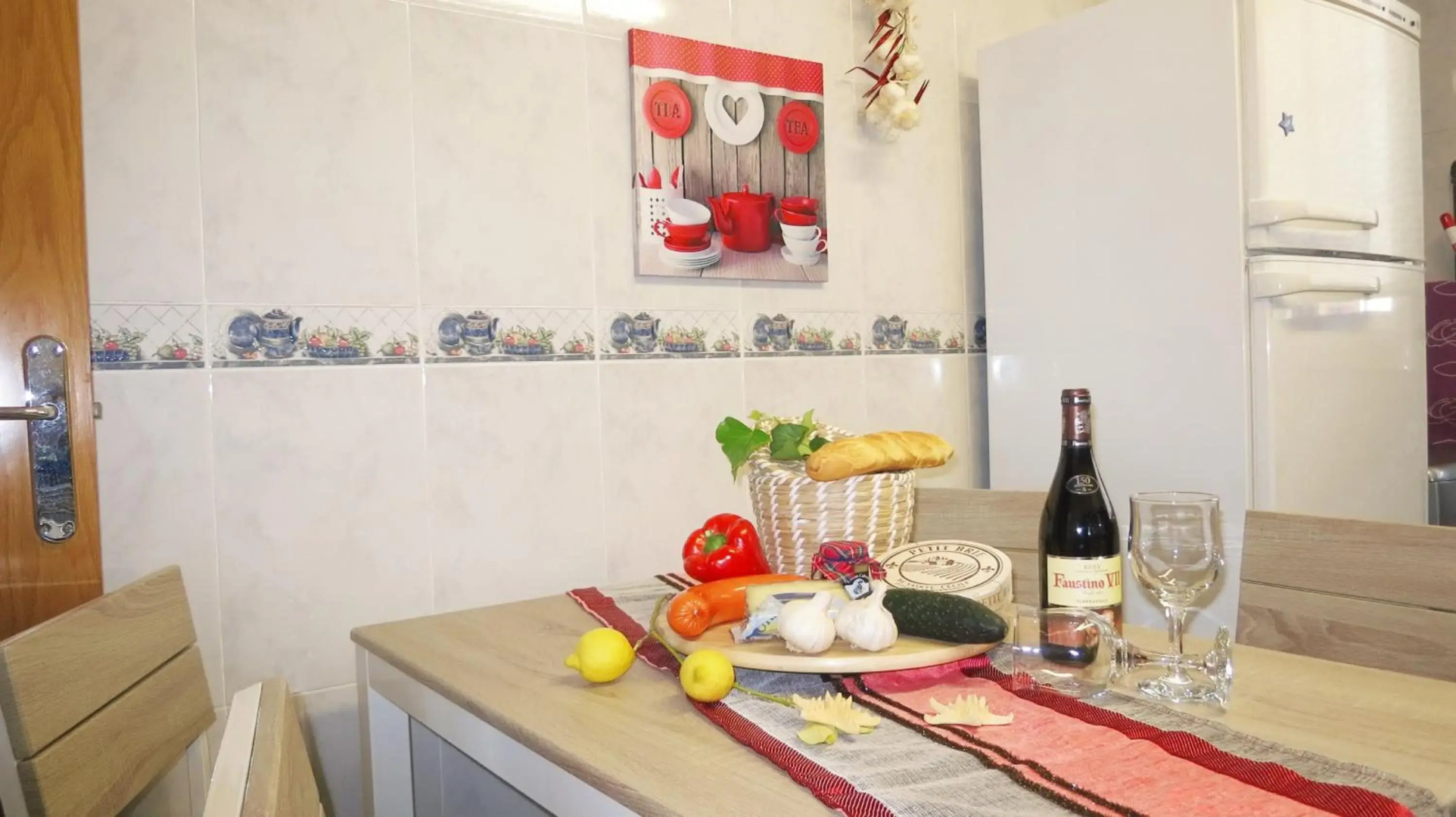 Bianca Seaview & Beach Apartment