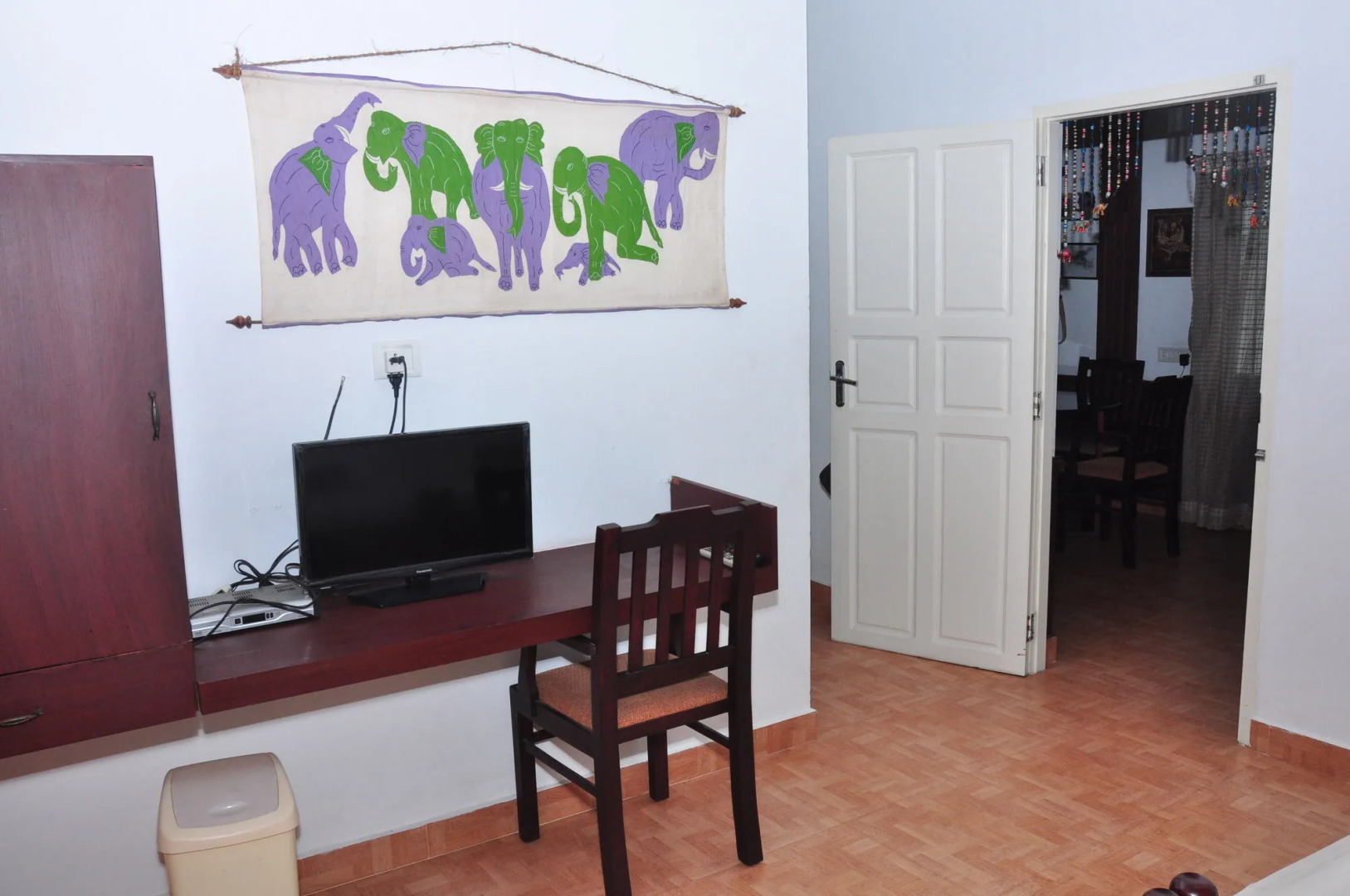 Reds Residency - Homestay