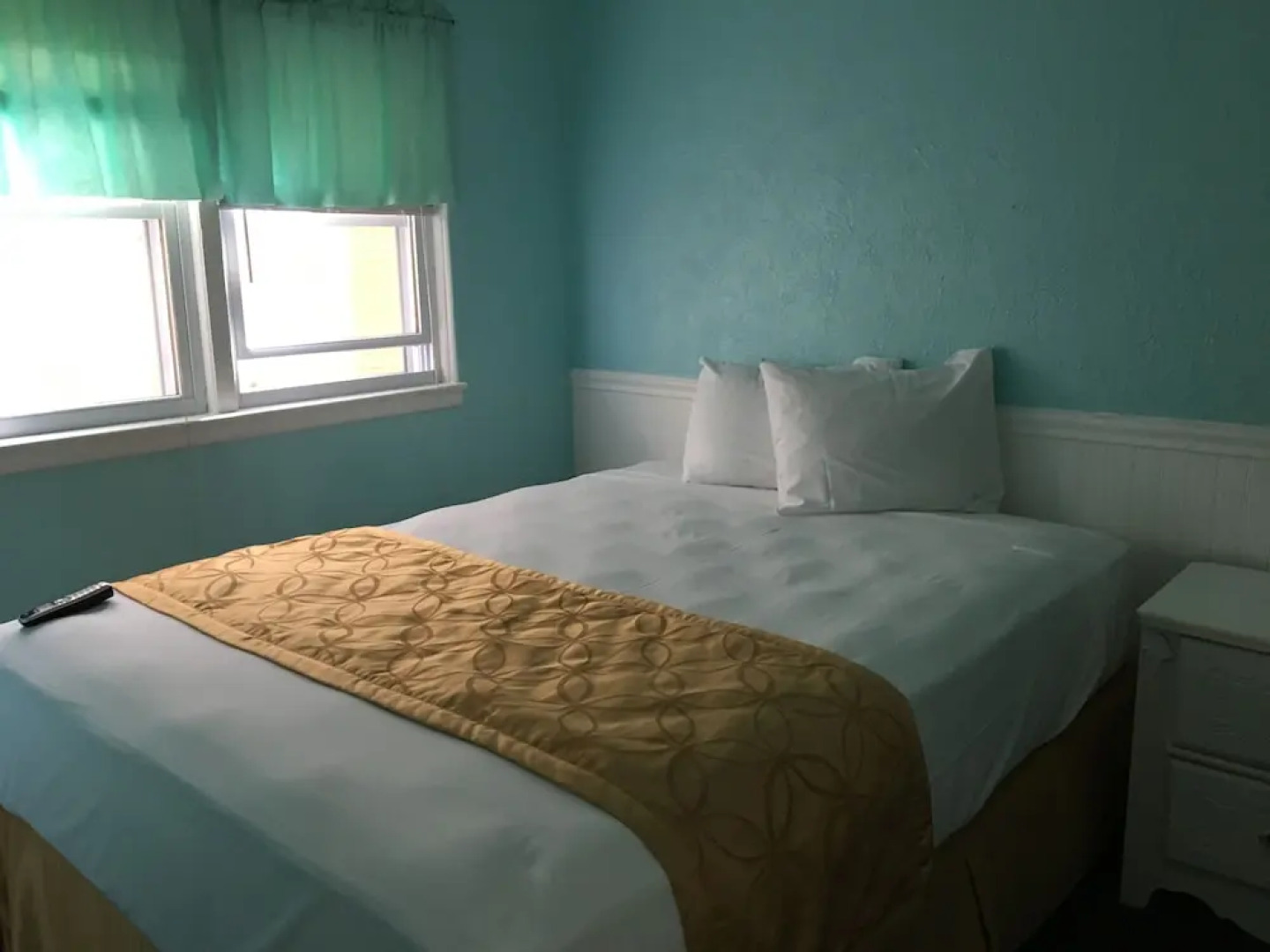 Harbor Mist Family Motel