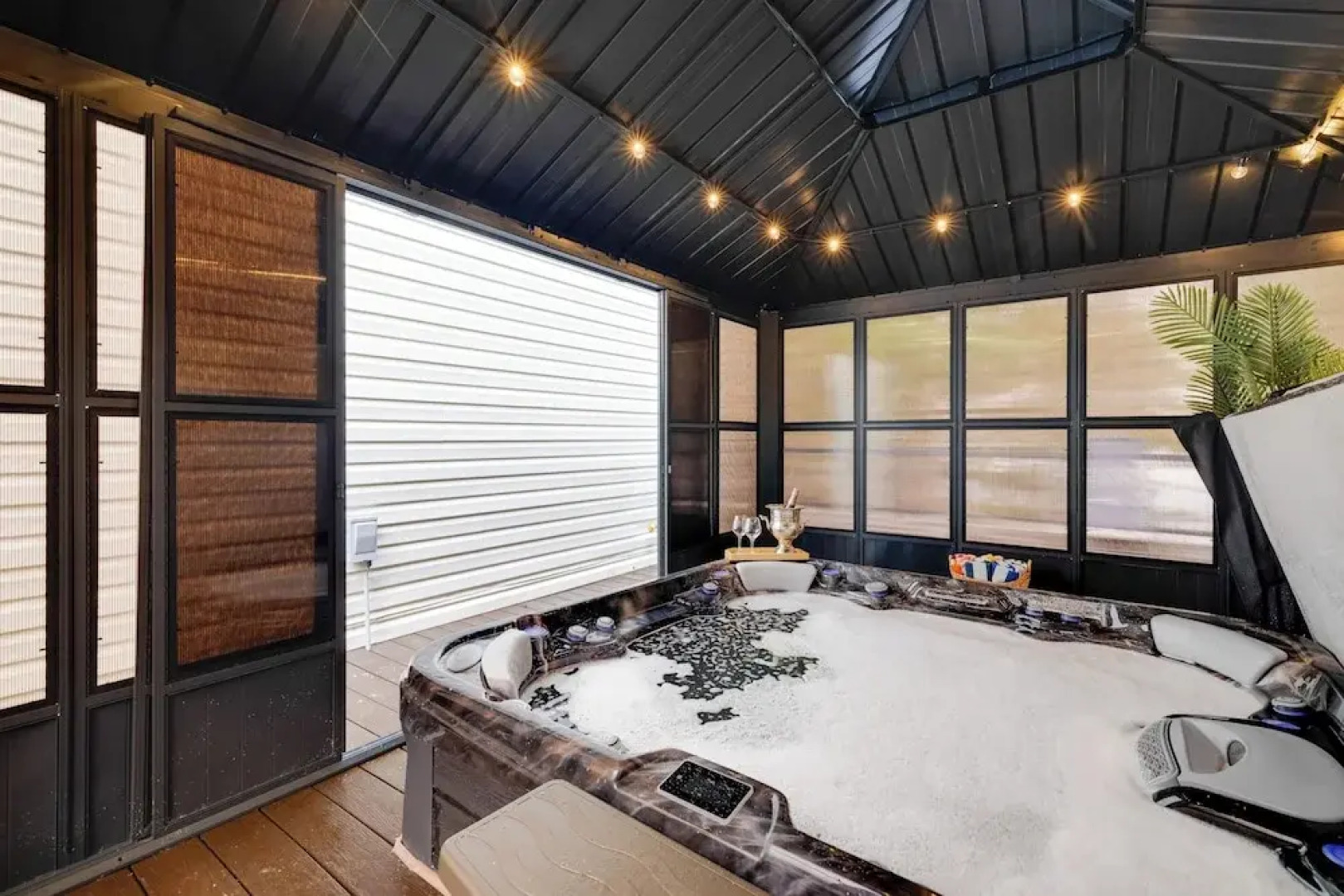 Gorgeous Pocono Summit Retreat w/ Deck & Hot Tub!