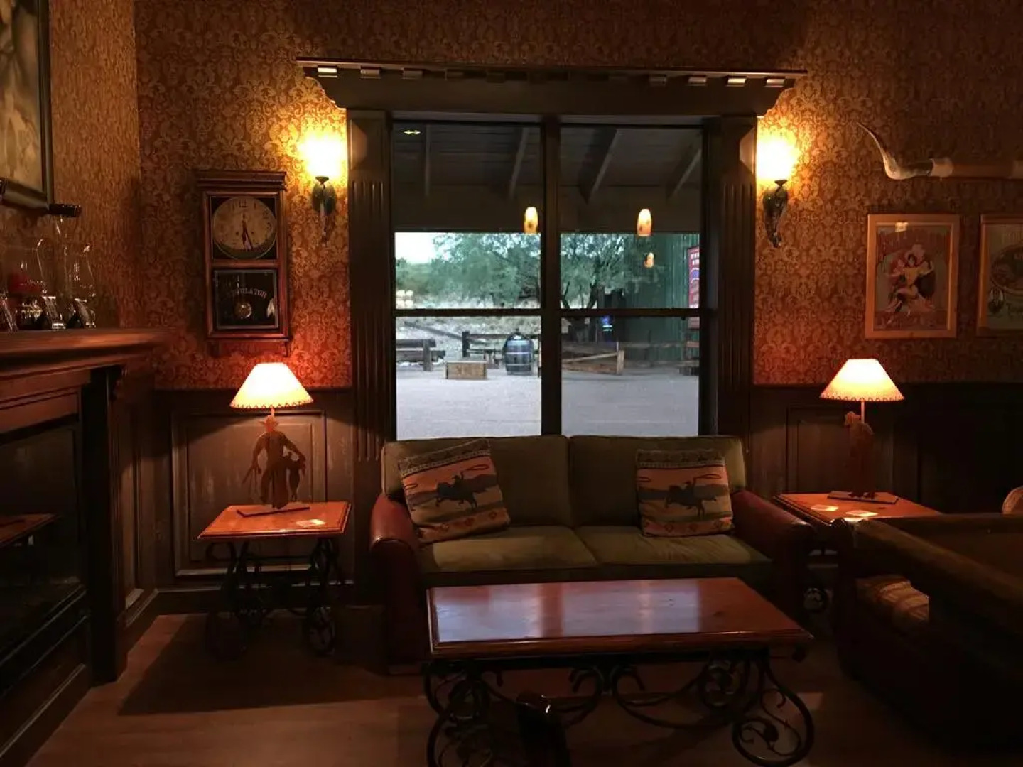 Tombstone Monument Guest Ranch