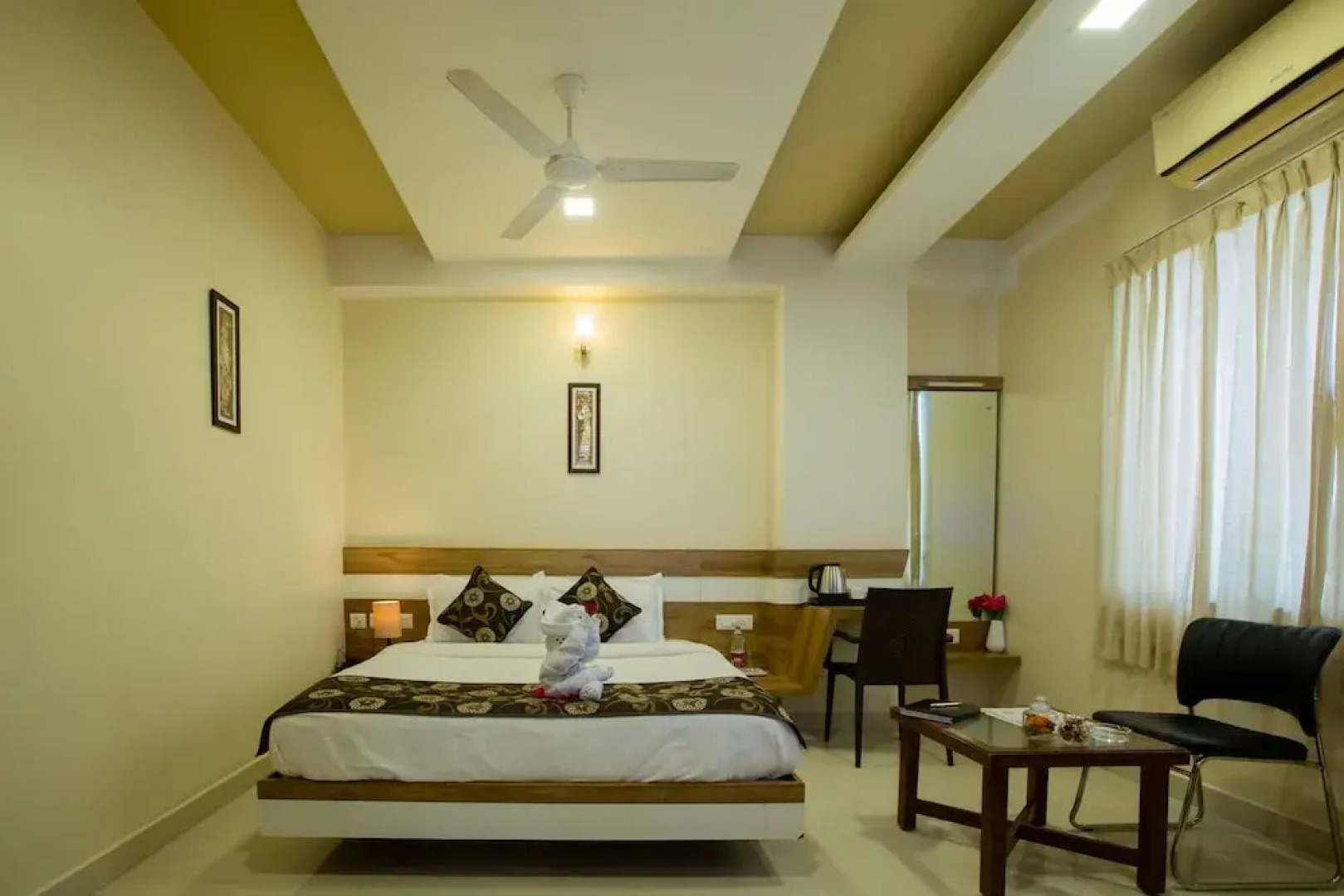 Hotel R K Renaissance