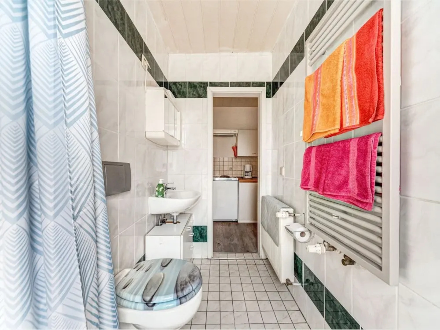 Cozy Apartment Near Trails