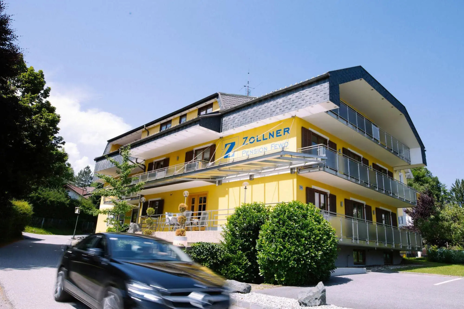 Ferienwohnungen - Appartements Pension Zollner