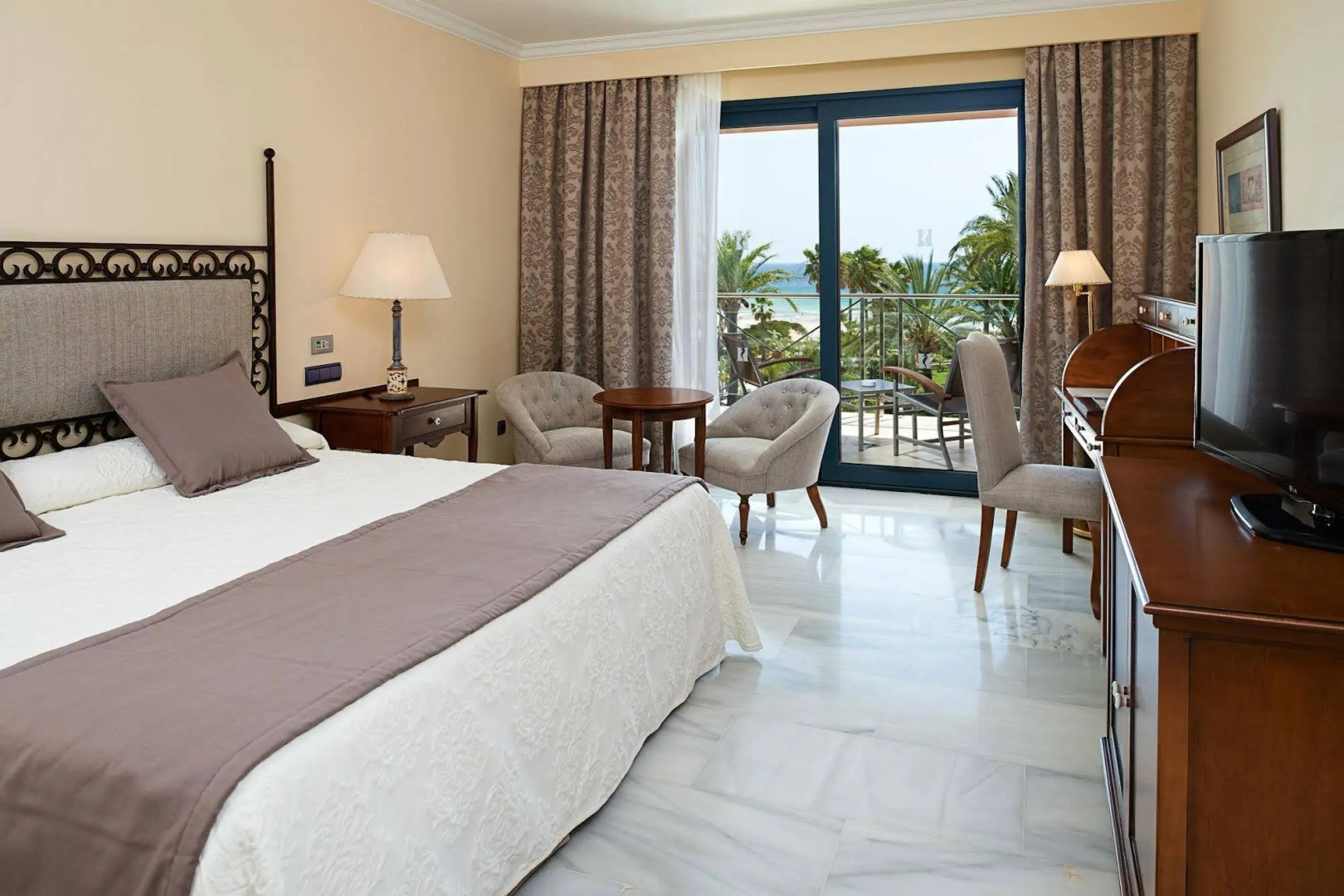 Hipotels Barrosa Palace & SPA