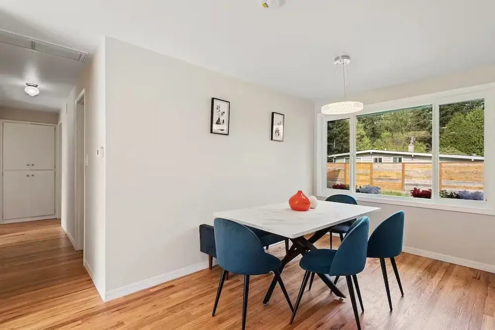 Cozy Bellevue Home for Family/Business Near MS