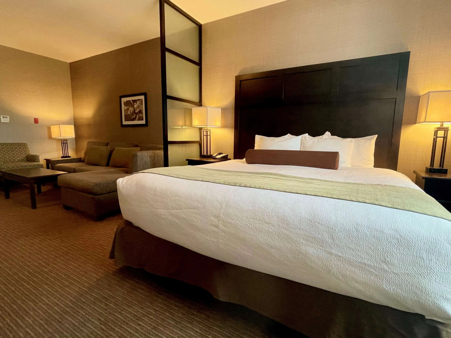 Best Western Plus Okotoks Inn & Suites