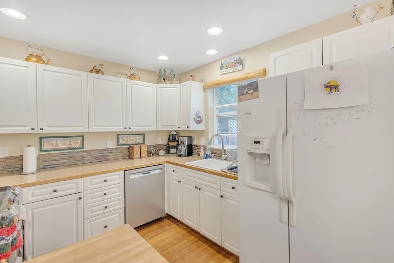 Elk Crossing Cozy Cabin At Crystal Mountain 3 Bedroom Home by RedAwning