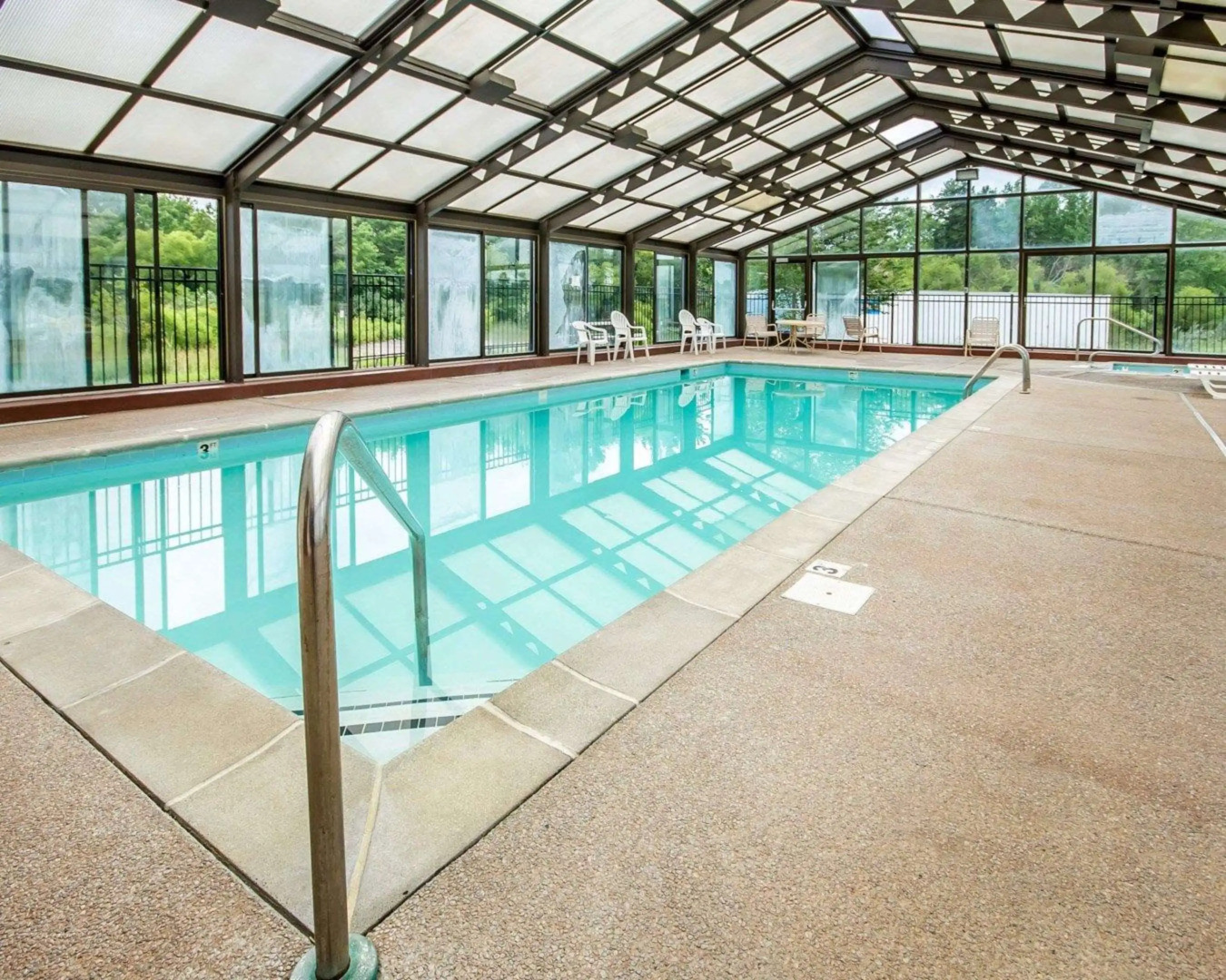 Econo Lodge London North