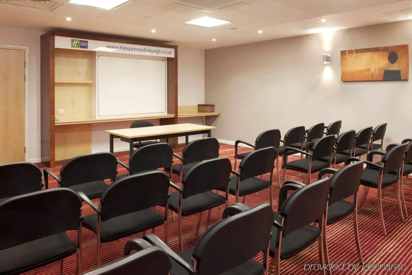 Holiday Inn Express Edinburgh Royal Mile by IHG