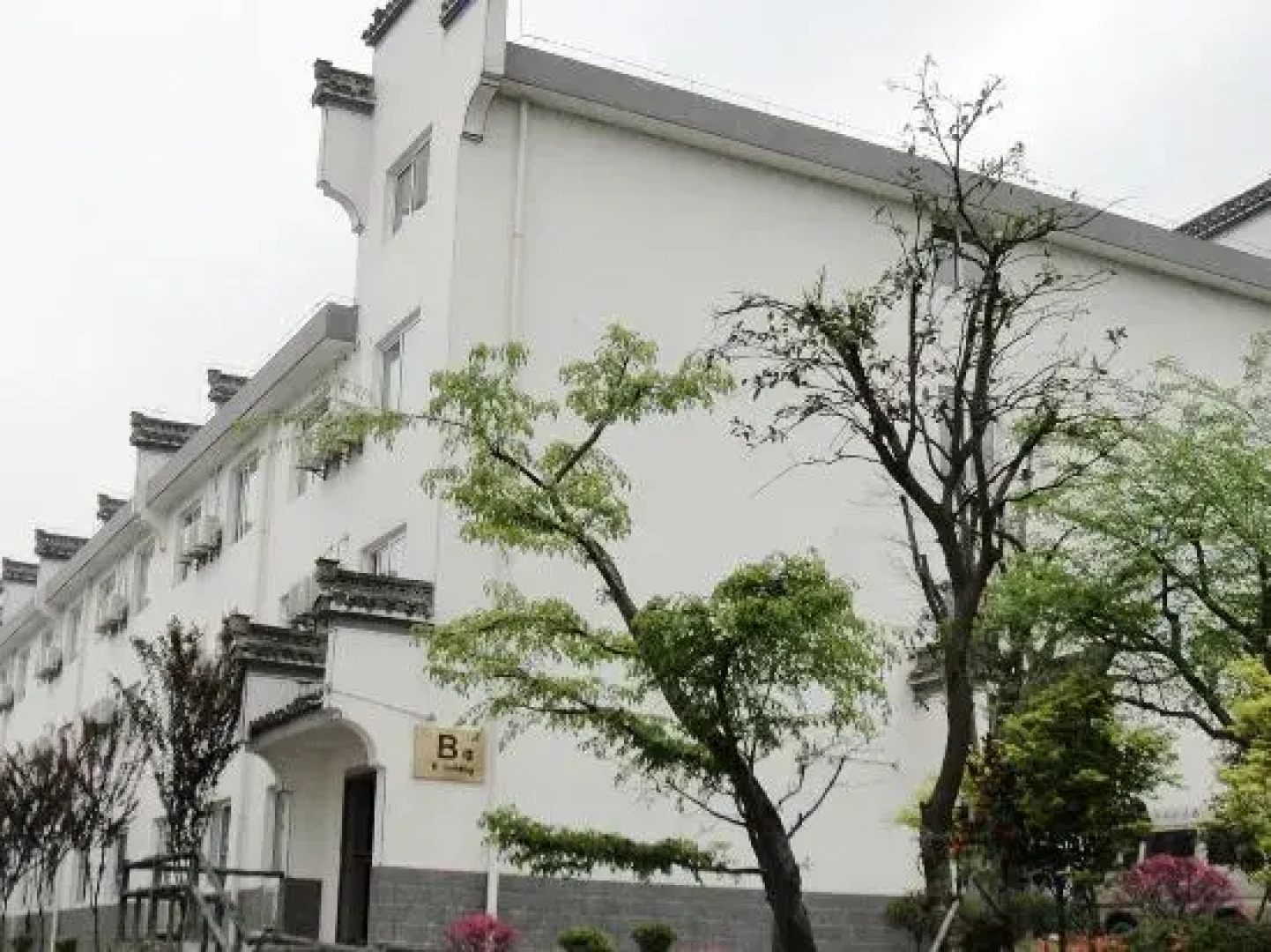 Jixi Longchuan Hotel