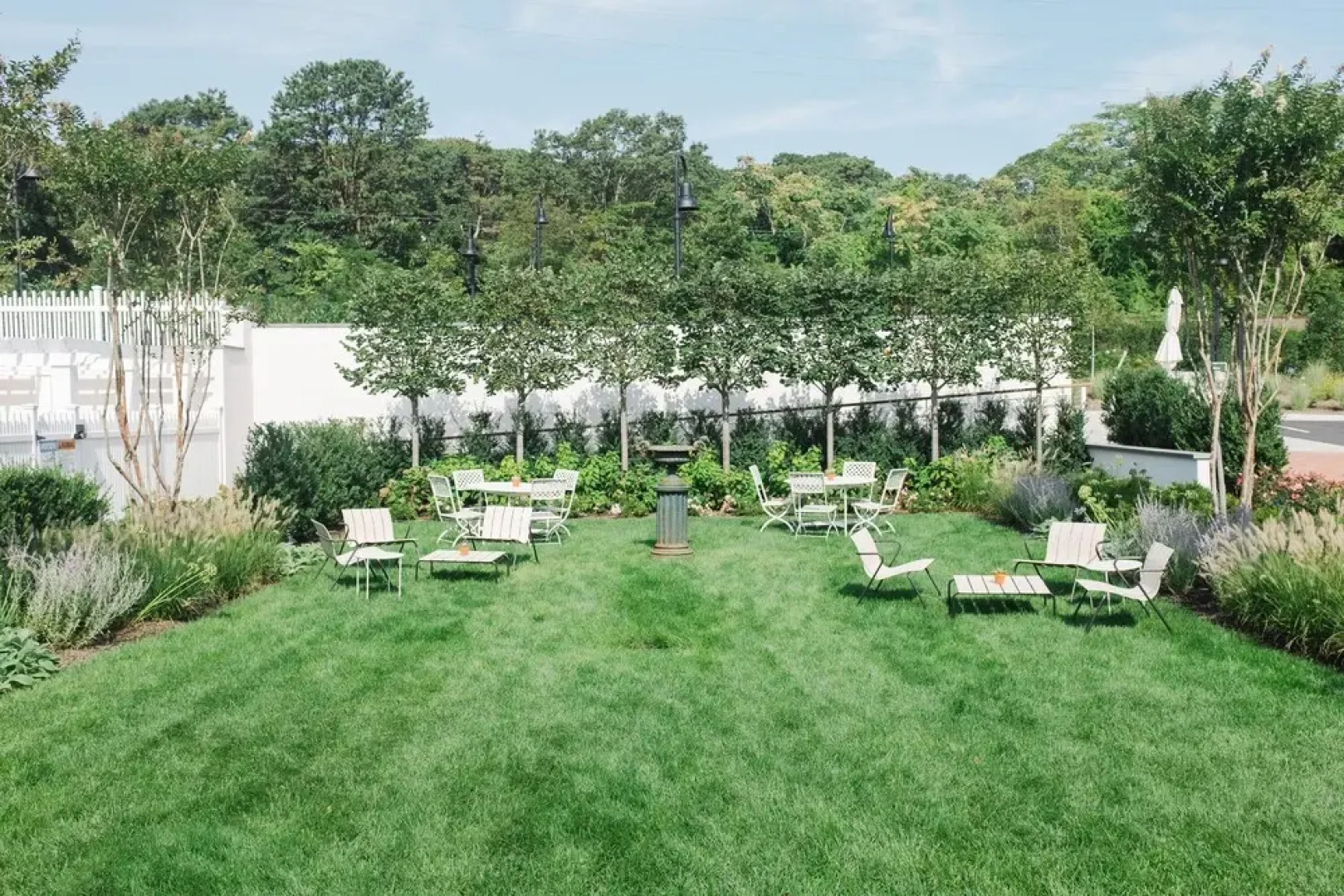 Canoe Place Inn and Cottages