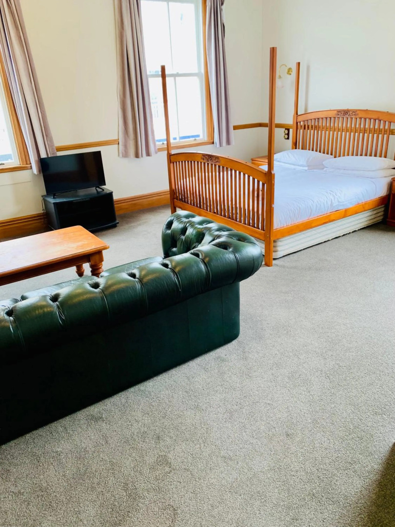 Shepherds Arms Hotel