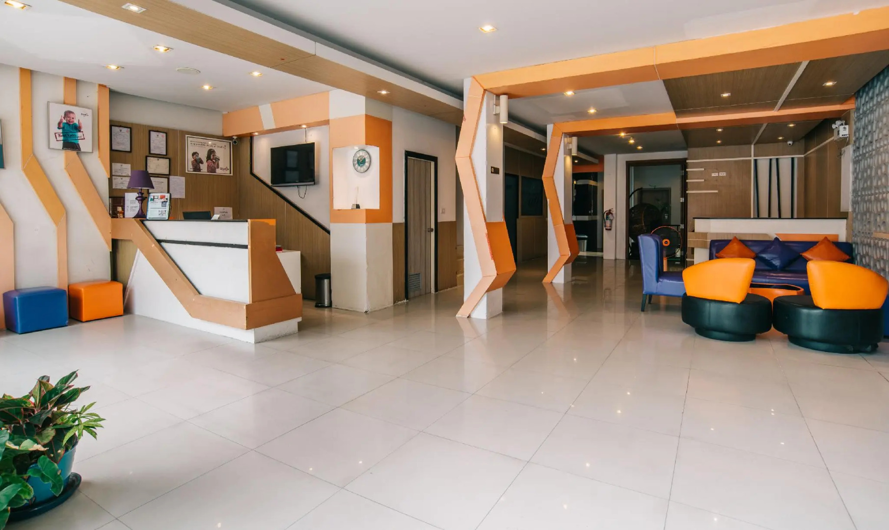 iCheck inn Chill Patong