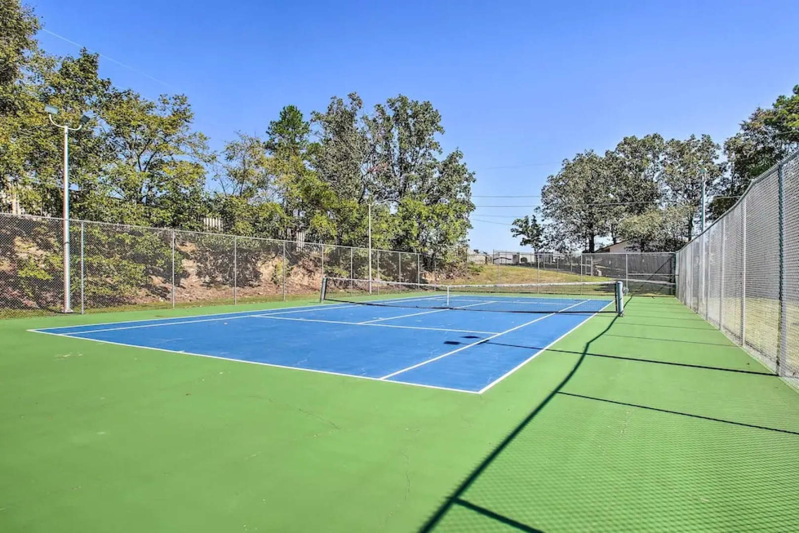 Pool & Lake Hamilton Access: Hot Springs Condo!