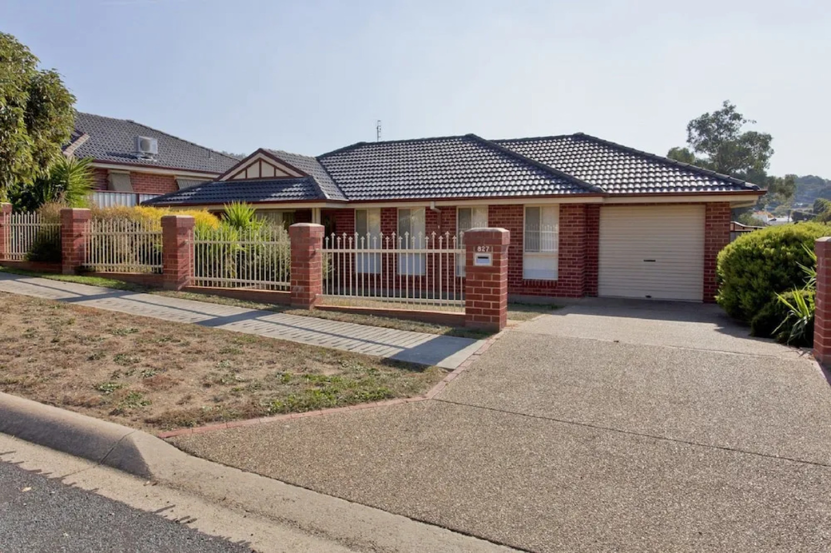 Modern Townhouse – Spa and Comfort