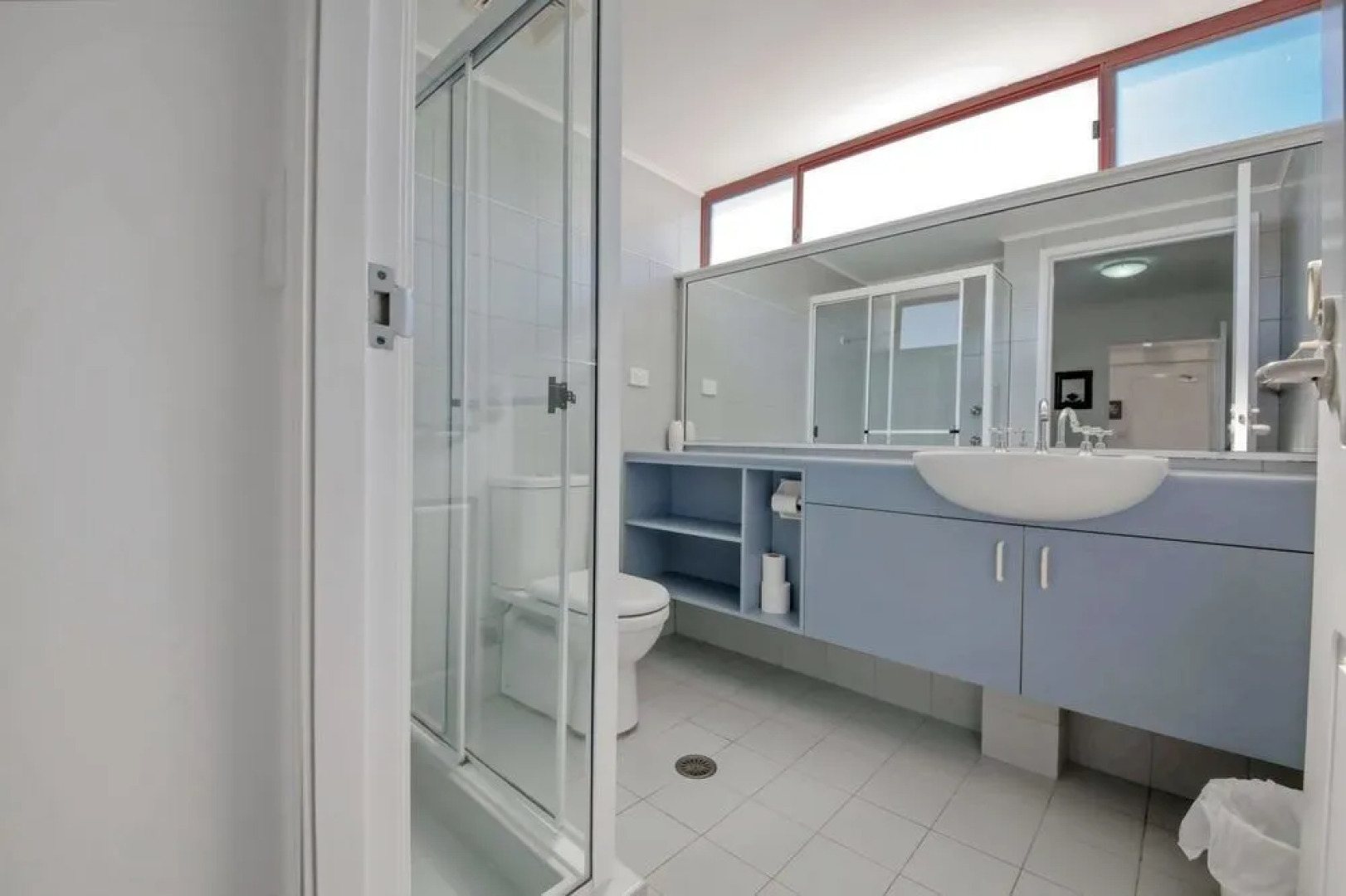 Le Vogue, Unit 22, 16 Magnus Street