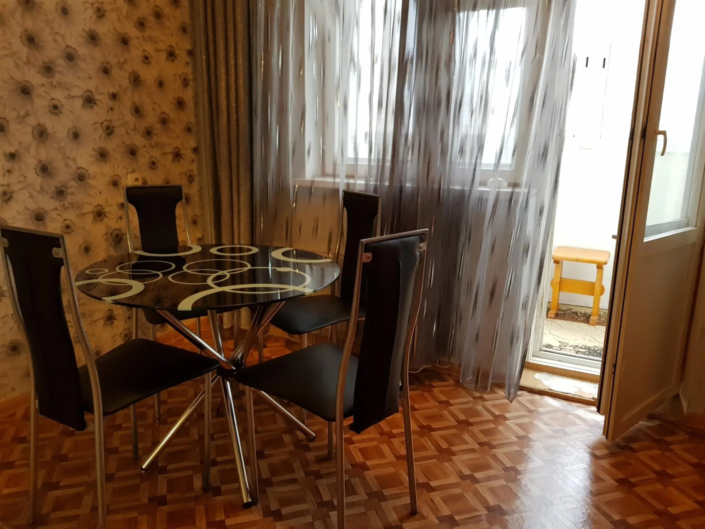 Апартаменты в микрорайоне Степной 7