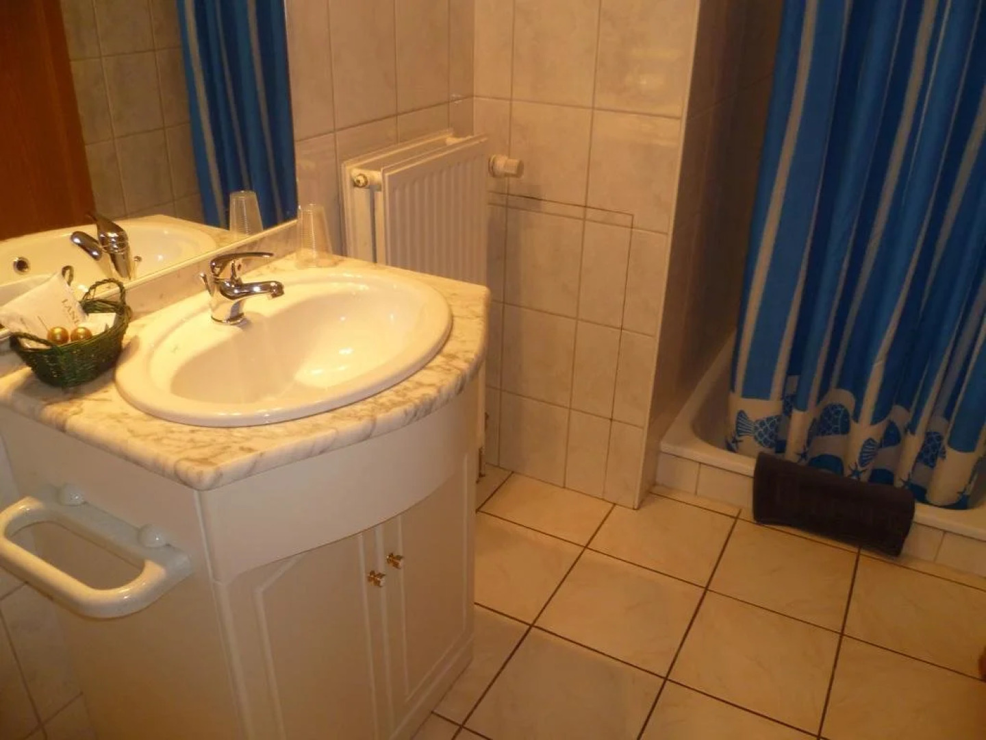 Appart-Hotel Dry Les Courtis