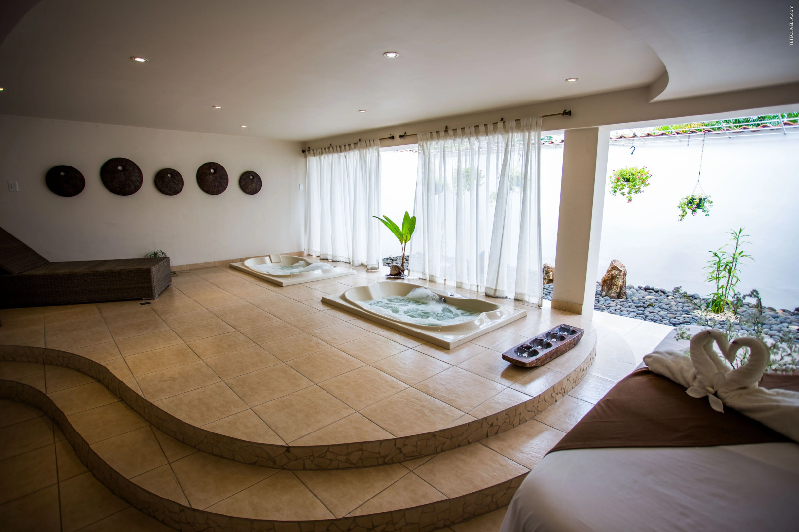 Coronado Golf & Beach Resort