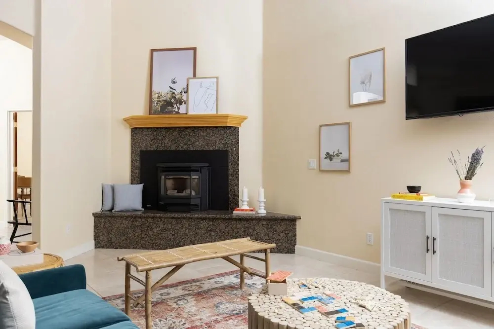 Mustang by AvantStay |  Secluded Getaway w/ Vineyard Views & Pool