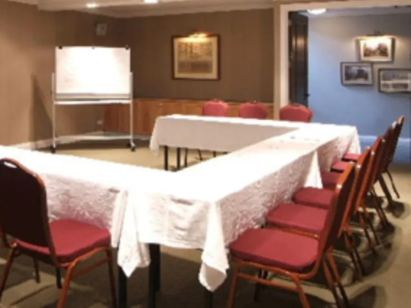 Woodhouse Mountain Lodge