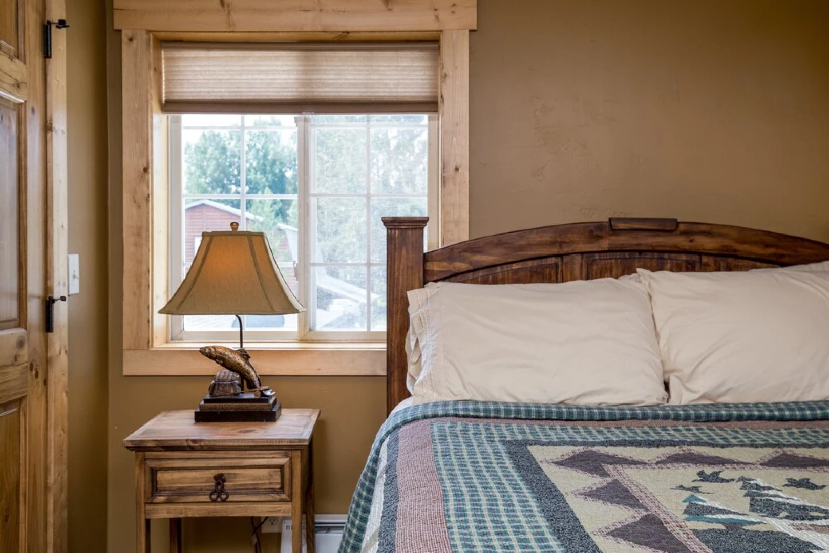 Snake River Roadhouse #3 Cutty's