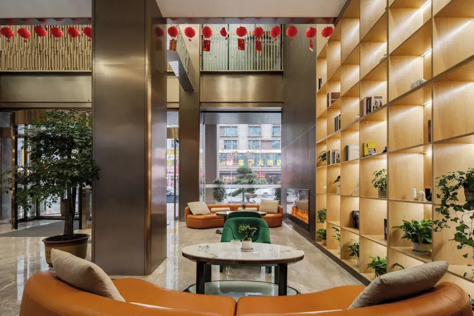 Wanzai Yijia La Maison Hotel