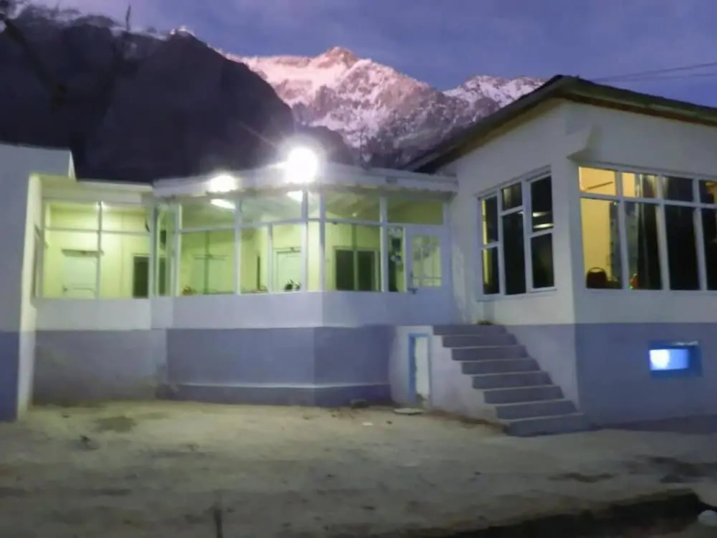 Golden Peak View Hotel