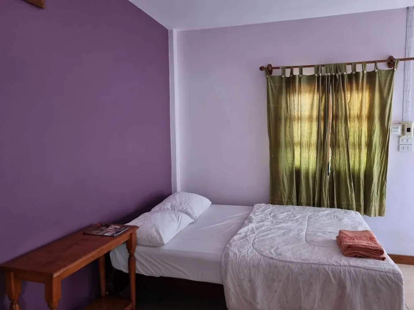 Sawasdee Sichang Resort