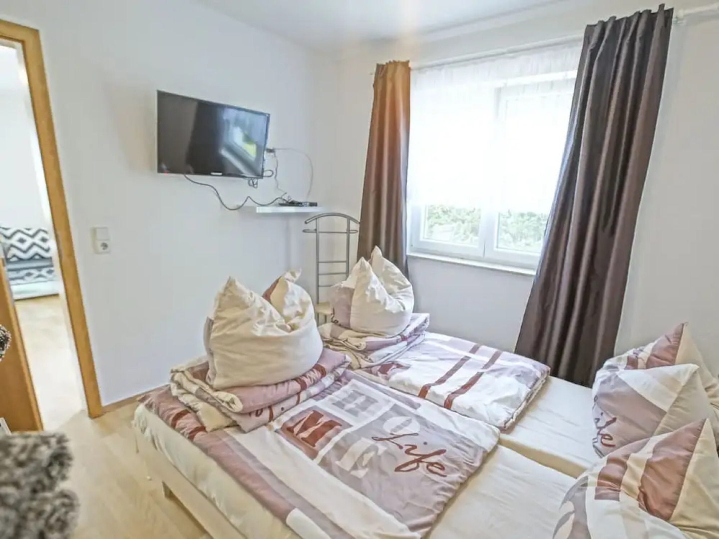 Alluring Holiday Home in Mönkebude near Beach