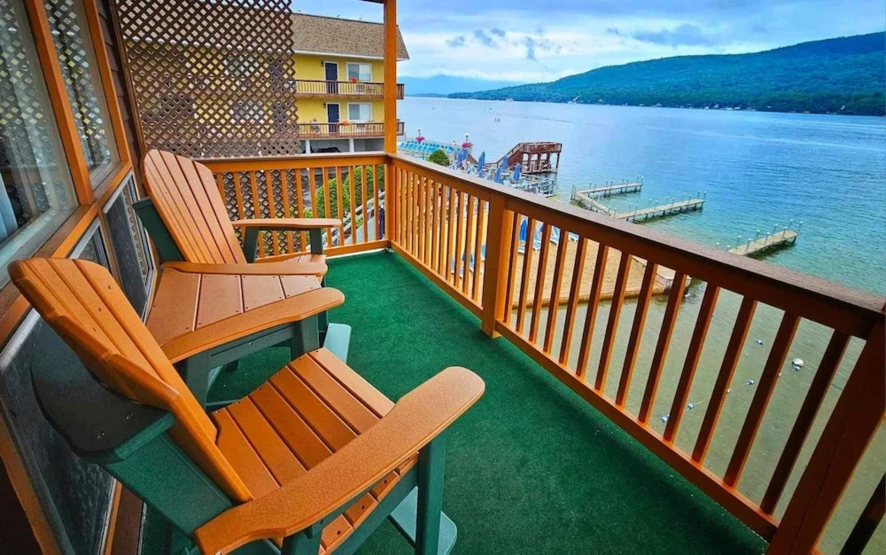 Lake Crest Inn