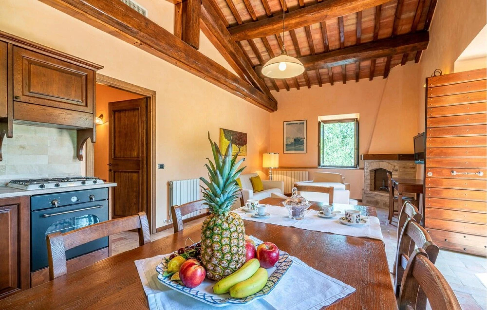 Amazing Home in Camerino With Outdoor Swimming Pool, Wifi and 2 Bedrooms