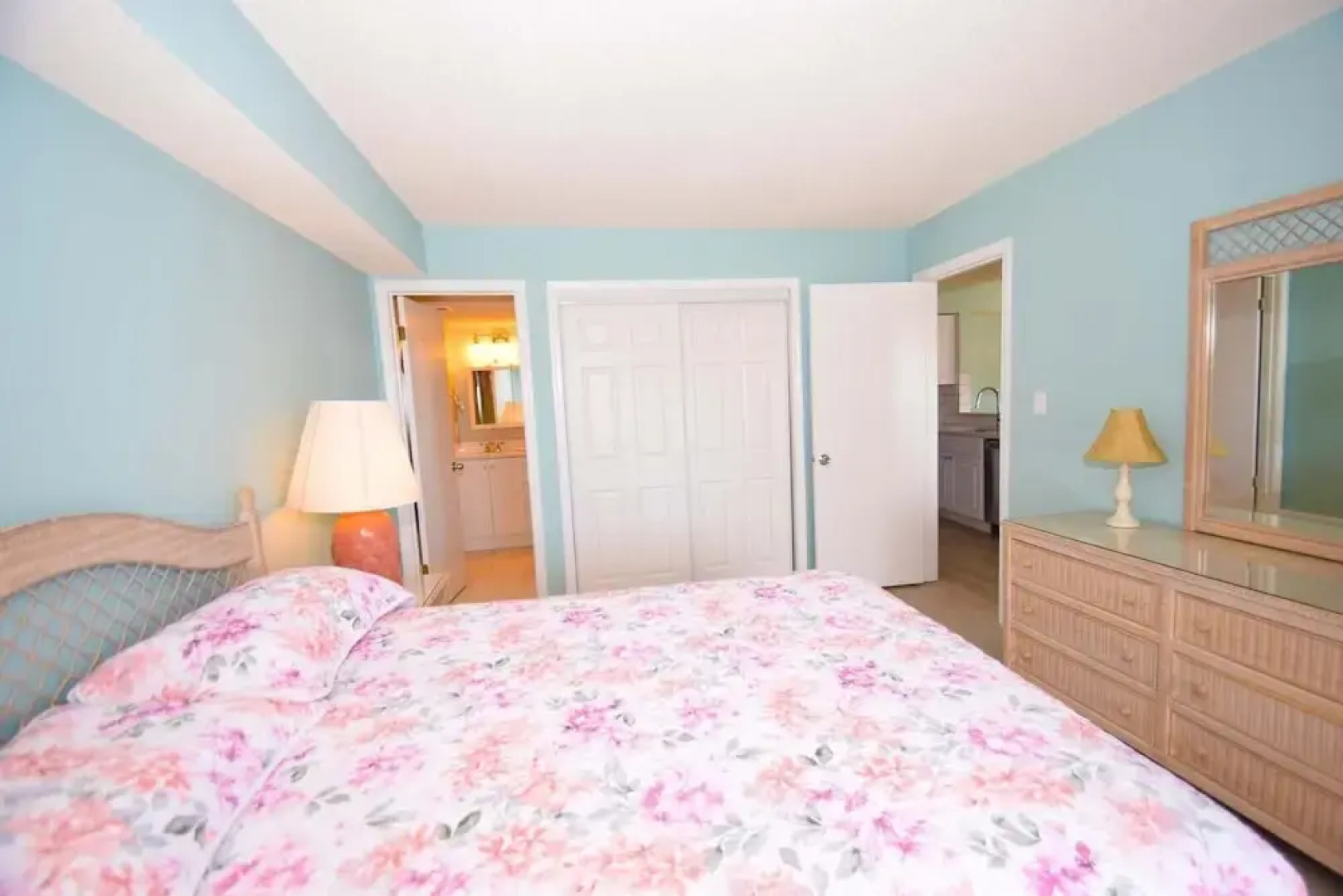 Seascape-heron Harbour 200-9 2 Bedroom Condo by RedAwning