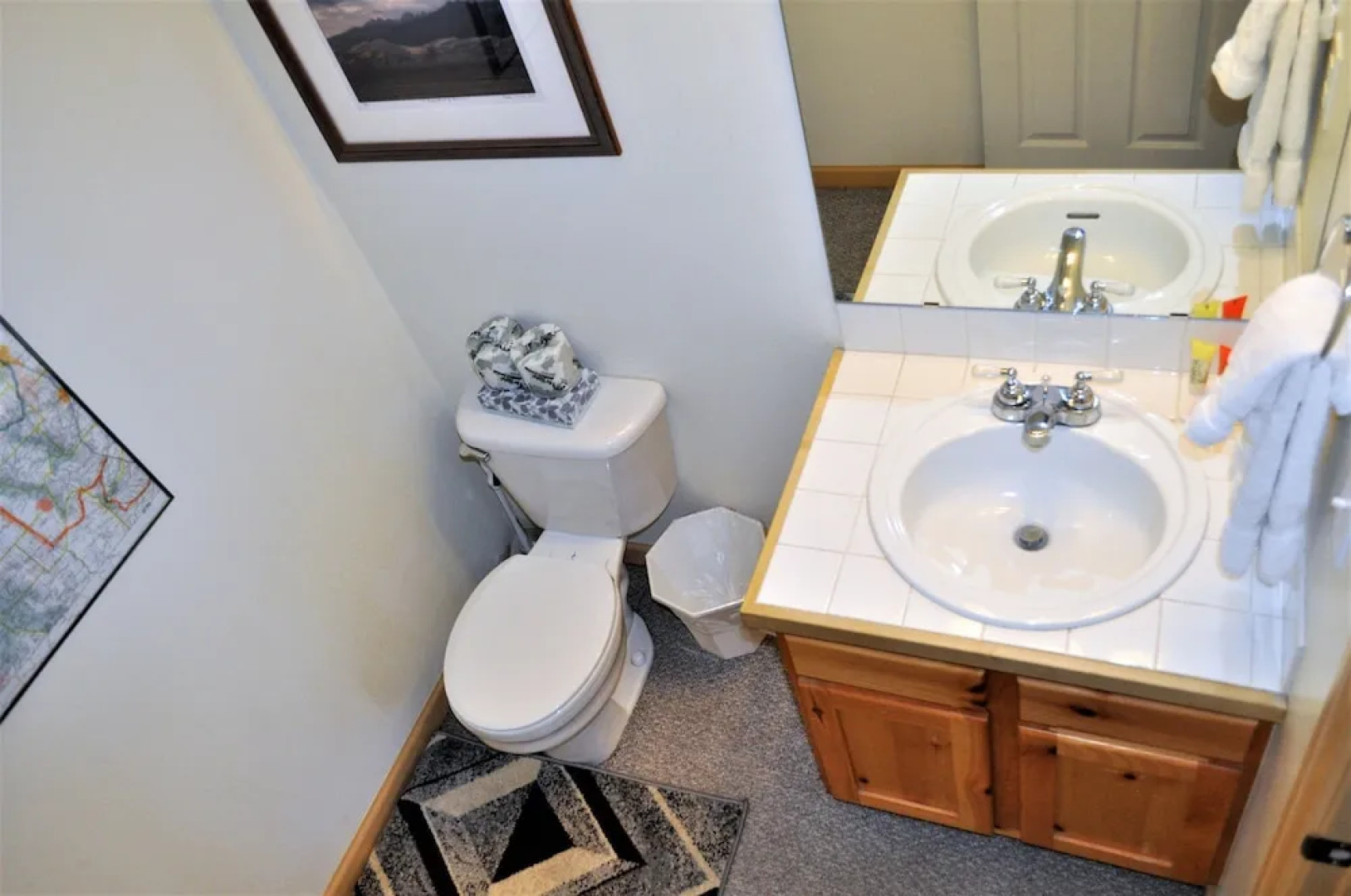 Timber 2 bed 2 bath 2 Br condo by RedAwning