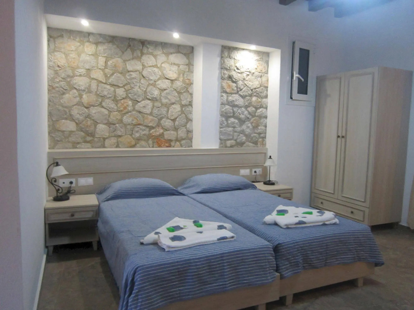 Agnanti Beach Apartments