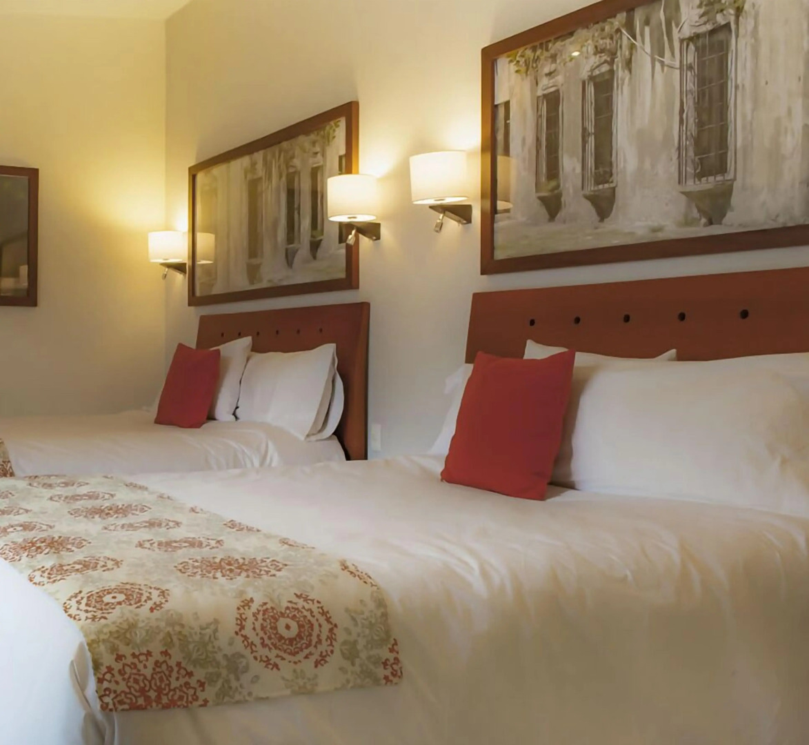 La Esmeralda en el Encanto Hotel Petit