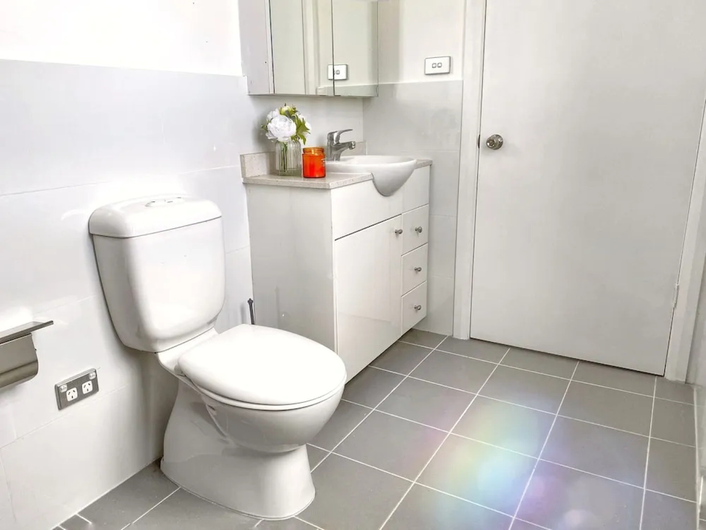 Commercial Hay Hotel