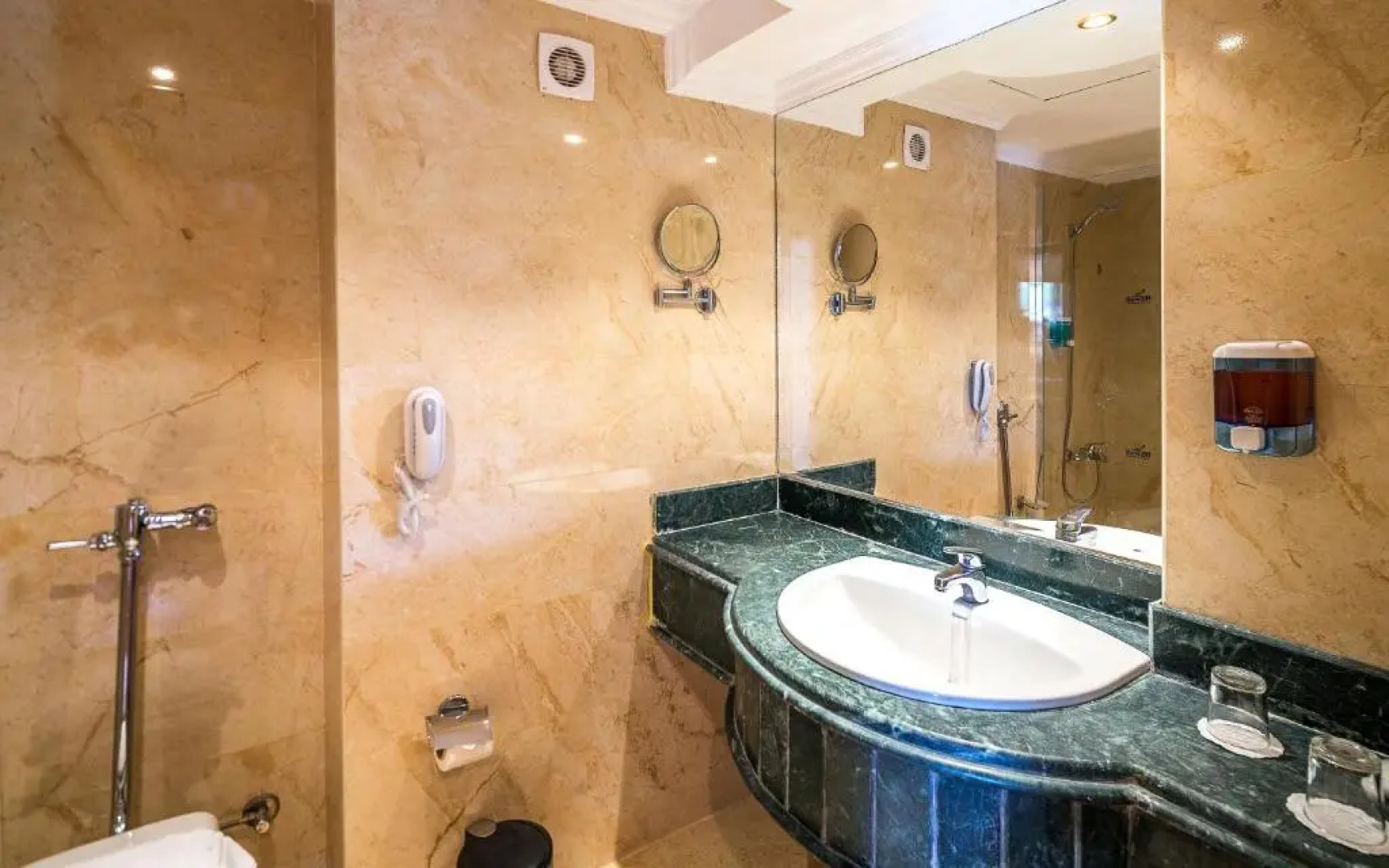 Sunrise Aster Aqua Park Resort