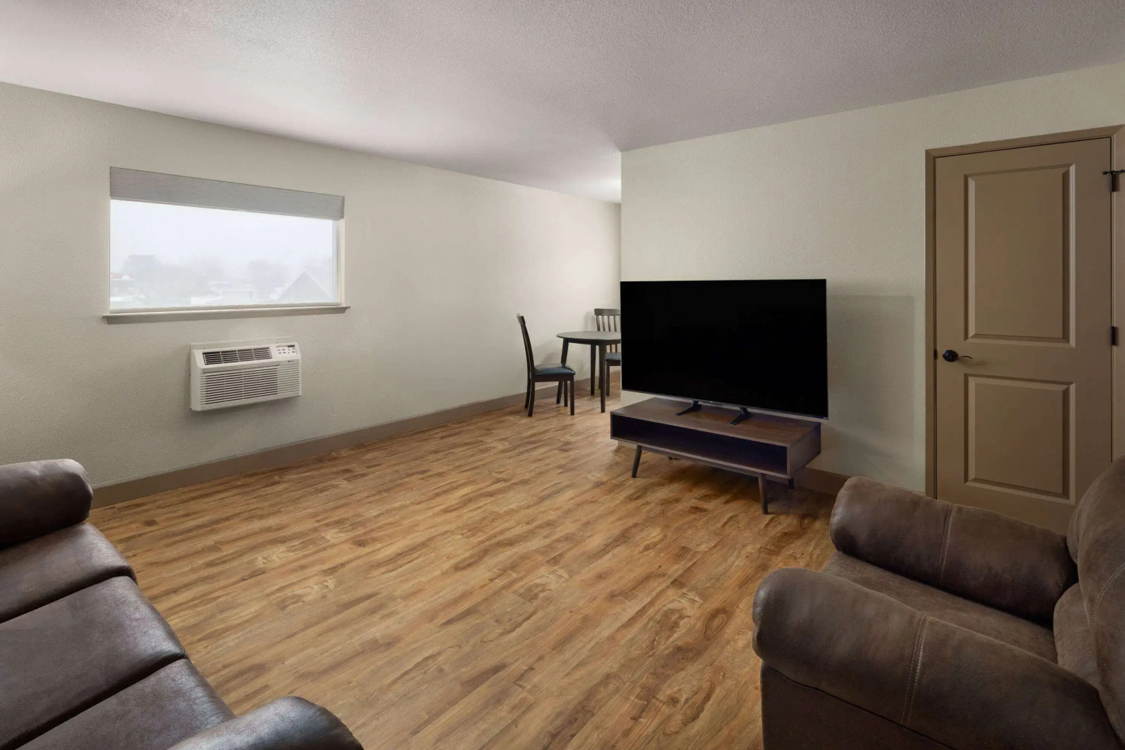 Super 8 by Wyndham Fallon