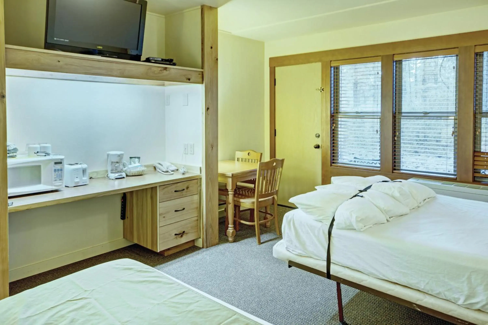 Seventh Mountain Resort