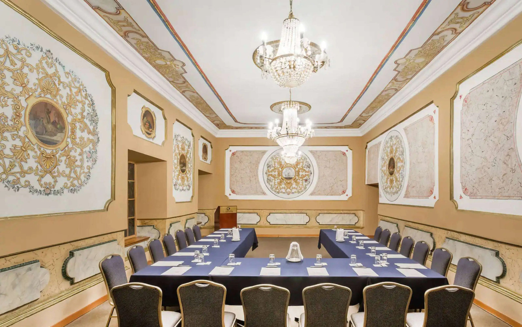 Wyndham Costa del Sol Cusco