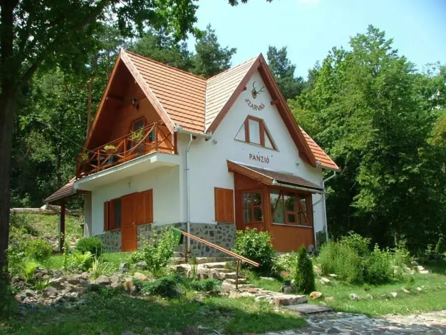 Szarvas Panzió