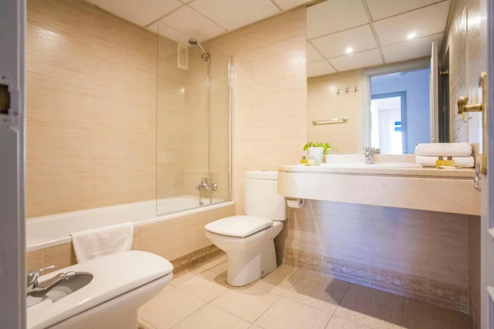 Marina de Banus sea views