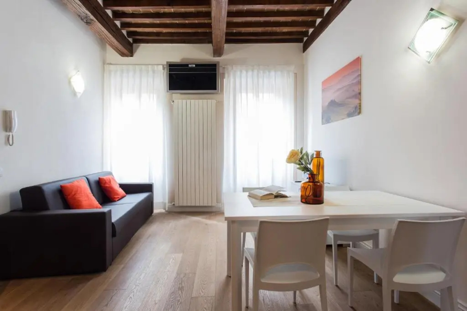 San Lorenzo Apartments