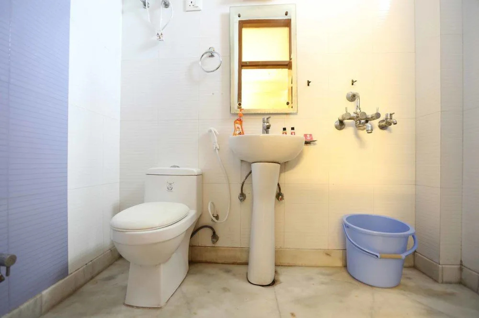 Rose View By OYO Rooms