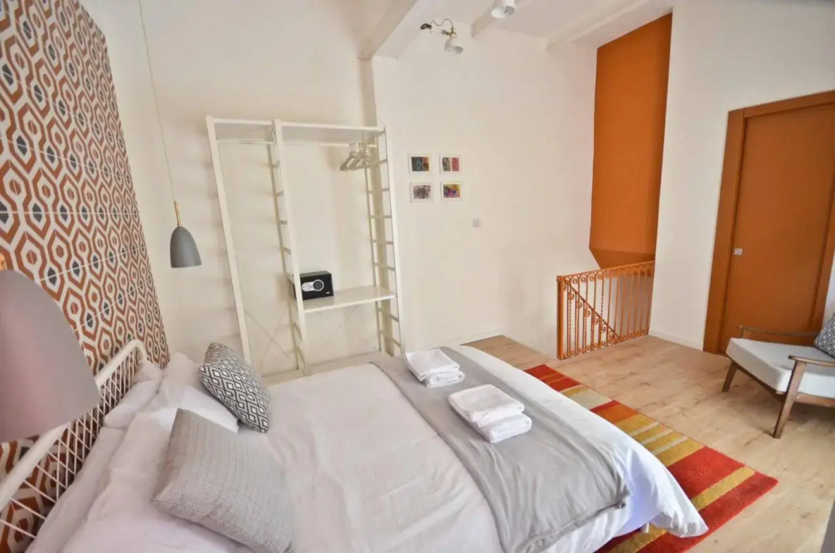 Eight Point Living 34B